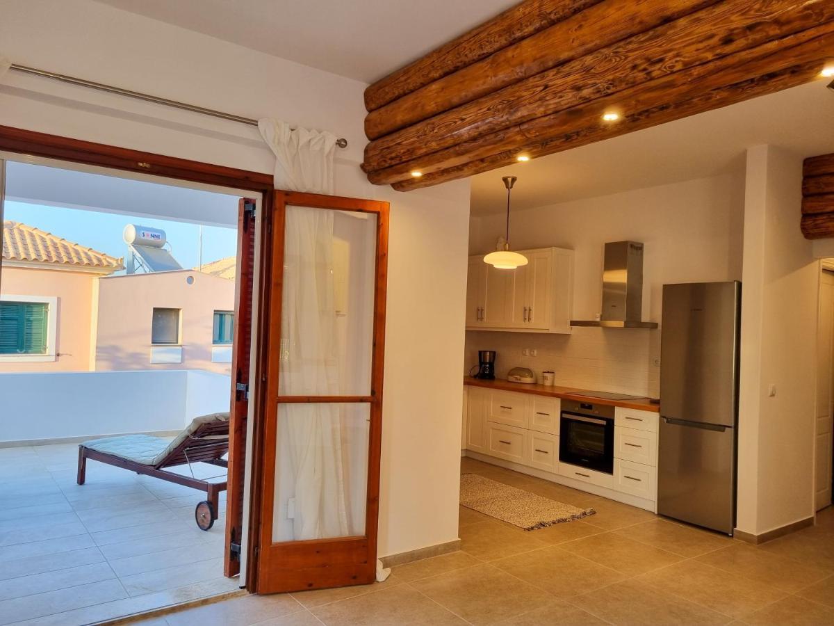 Yvi'S Greek House Apartment Vagia  Exterior photo